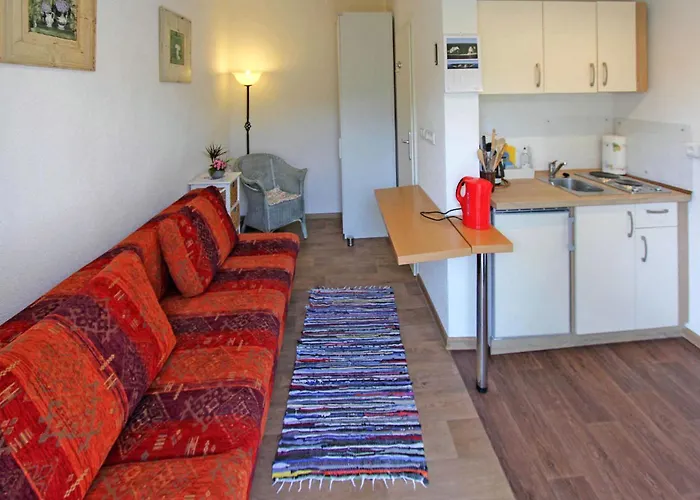 Ferienwohnung Wusterhusen 아파트